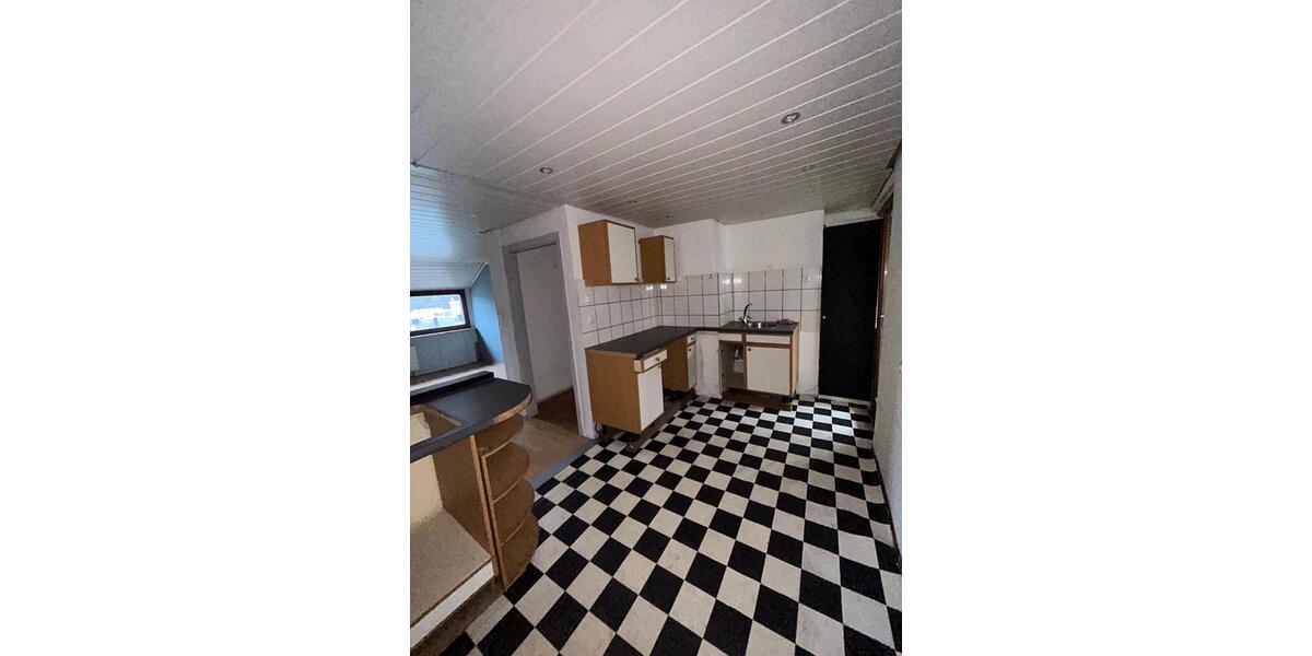 (Für Selbstrenovierer) 3 Freie 4-Zimmer-Wohnungen mit Balkon in Hagen zu vermieten 4 zimmer