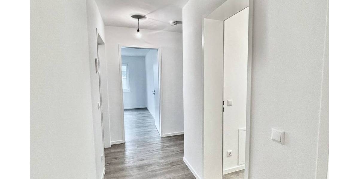 Großzügige 3,5 Zimmer-Wohnung im 1. OG in schöner Wohnlage 3 zimmer