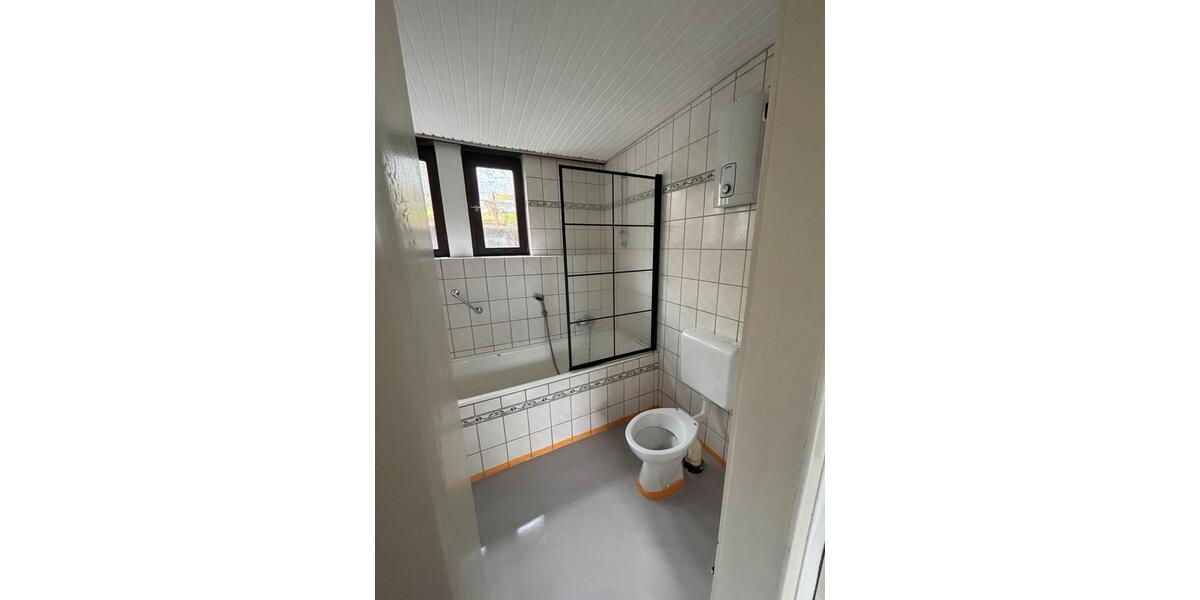 Erdgeschoßwohnung Nentershausen - 3 Zimmer, 72 m&sup2;, 530&euro; | Angebot:26040611