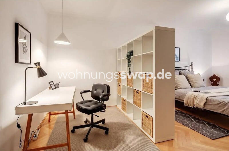 Etagenwohnung Lübeck Innenstadt - 2 Zimmer, 85 m&sup2;, 500&euro; | Angebot:25934469