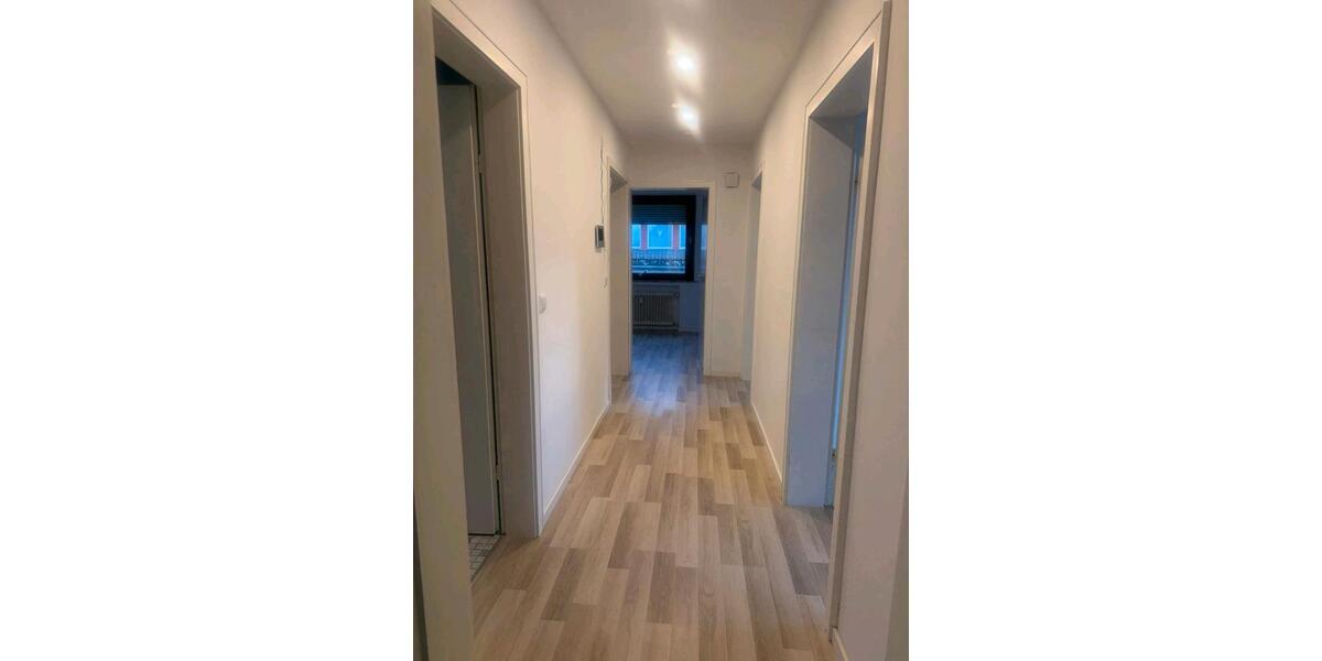Etagenwohnung Peine Südstadt - 5 Zimmer, 100 m&sup2;, 1.250&euro; | Angebot:26268041