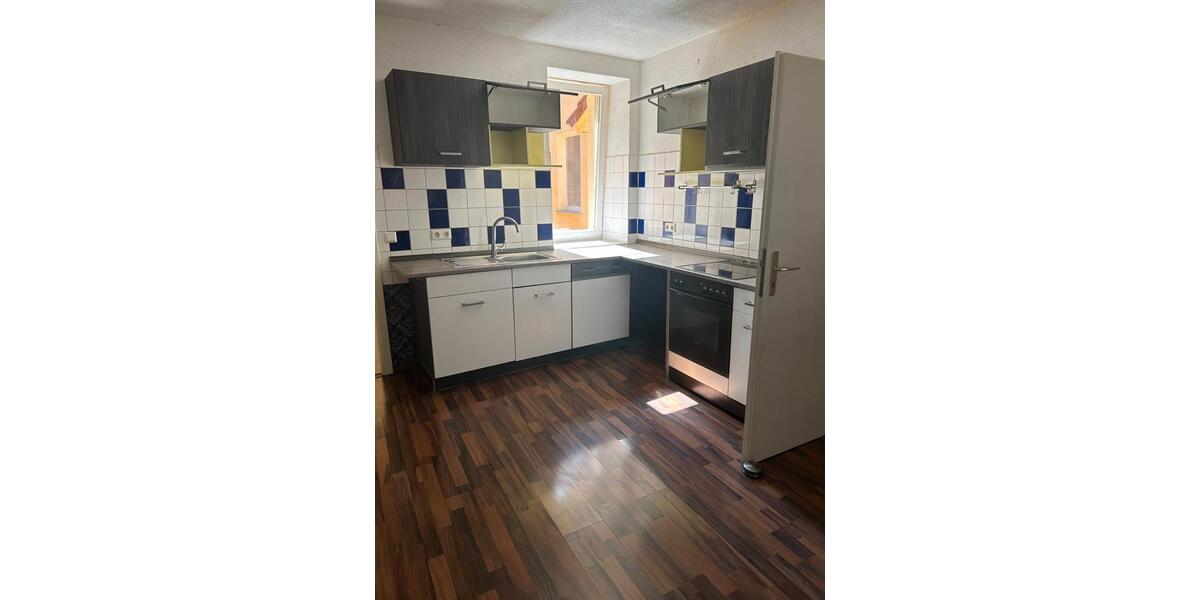 Etagenwohnung Großenhain - 4 Zimmer, 110 m&sup2;, 850&euro; | Angebot:25978786
