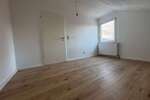 Sanierte 2-Zimmer-Dachgeschosswohnung mit neuem Bad in Ensheim - Dachgeschoßwohnung Saarbrücken-Halberg Halberg | Angebot:26764265