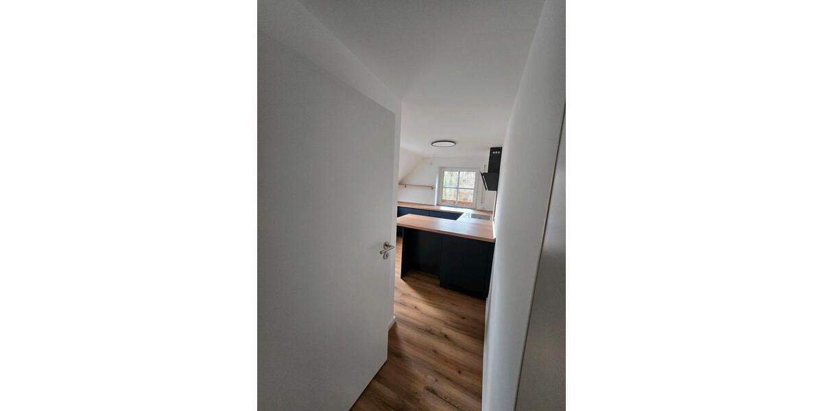 ++ neu renoviert ++ WG-Zimmer Wohngemeinschaft Zimmer in Landshut 4.5 zimmer
