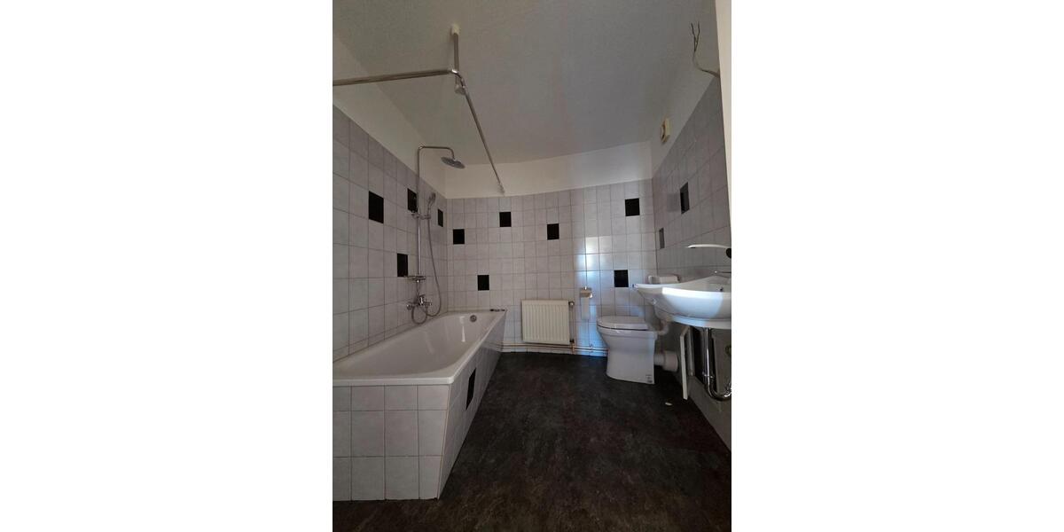 Dachgeschoßwohnung Thale - 2 Zimmer, 80 m&sup2;, 500&euro; | Angebot:26316240