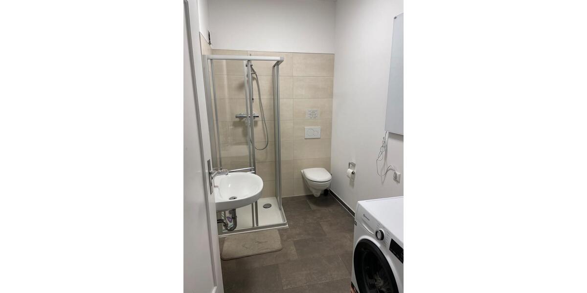 Etagenwohnung Ingolstadt - 1 Zimmer, 104 m&sup2;, 420&euro; | Angebot:25497554