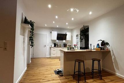 Wohnung Warmsen - 2 Zimmer, 90 m&sup2;, 890&euro; | Angebot:25349386