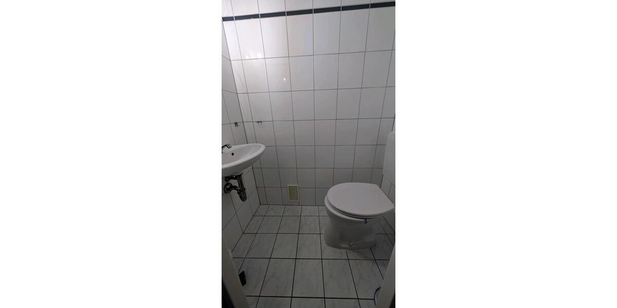 Wohnen auf Zeit Düsseldorf Stadtbezirk 3 - 4 Zimmer, 115 m&sup2;, 780&euro; | Angebot:24983402
