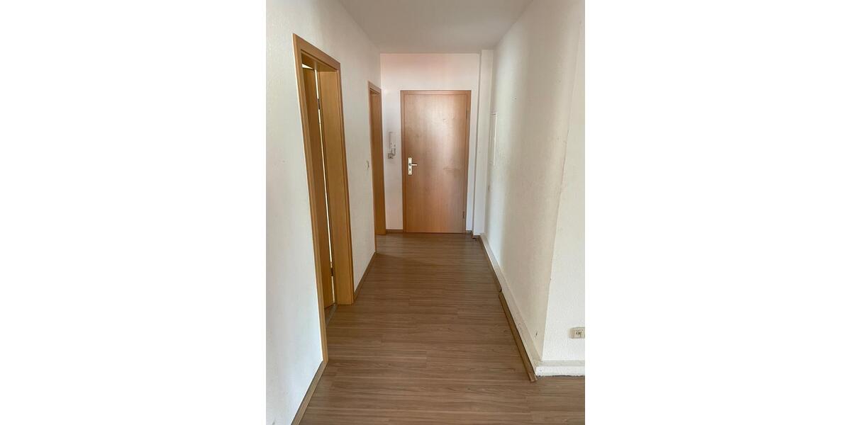 Etagenwohnung Nienburg (Saale) - 3 Zimmer, 125 m&sup2;, 650&euro; | Angebot:26058636
