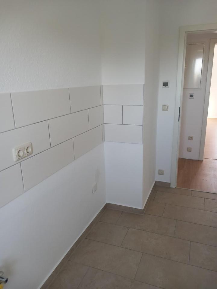 Ruhige, neu sanierte 3-Raum Wohnung bei Döbeln
