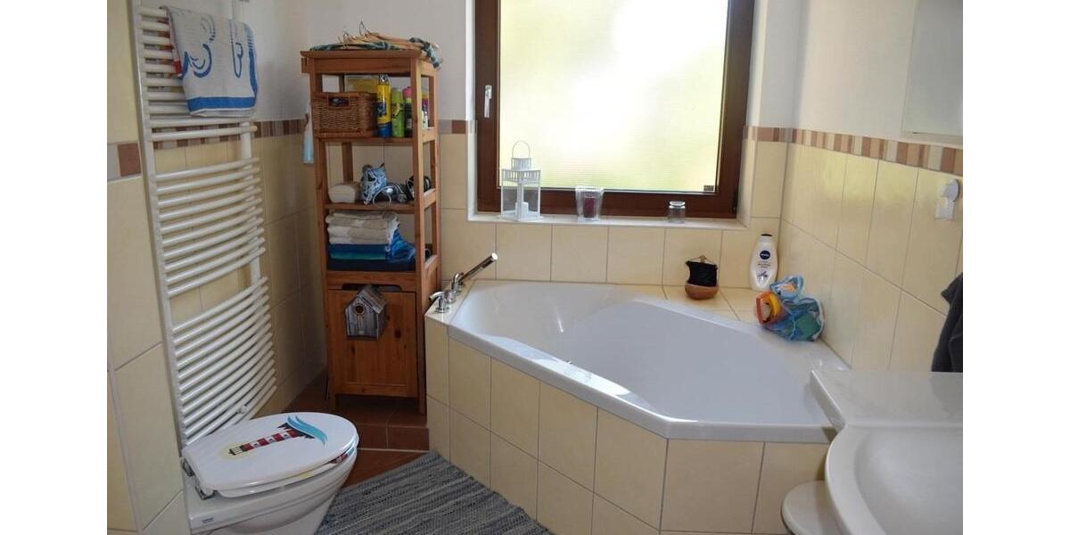 Einfamilienhaus Neu Wulmstorf - 9 Zimmer, 214 m&sup2;, 2.350&euro; | Angebot:26624370