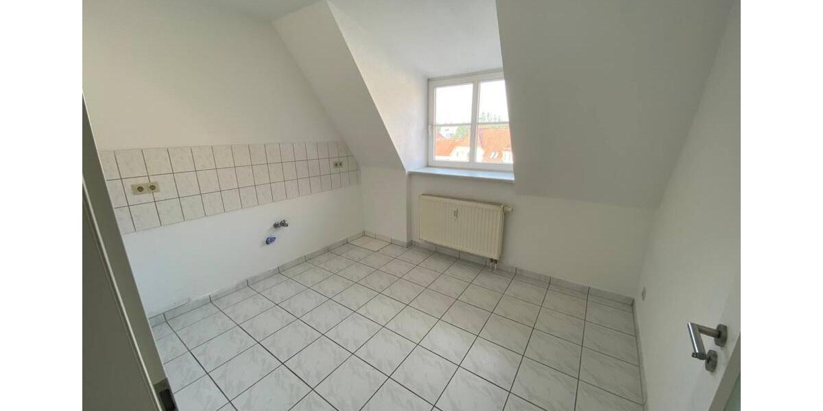 Dachgeschoßwohnung Nordhausen - 2 Zimmer, 80 m&sup2;, 570&euro; | Angebot:23676450