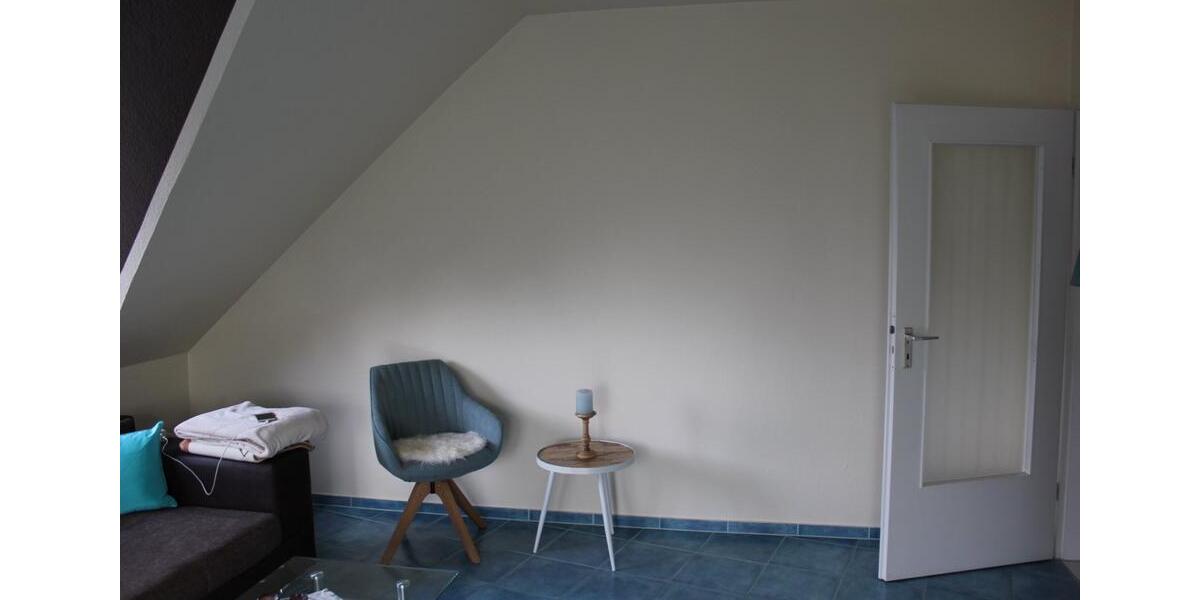 Dachgeschoßwohnung Bühl - 4 Zimmer, 110 m&sup2;, 1.150&euro; | Angebot:25960850