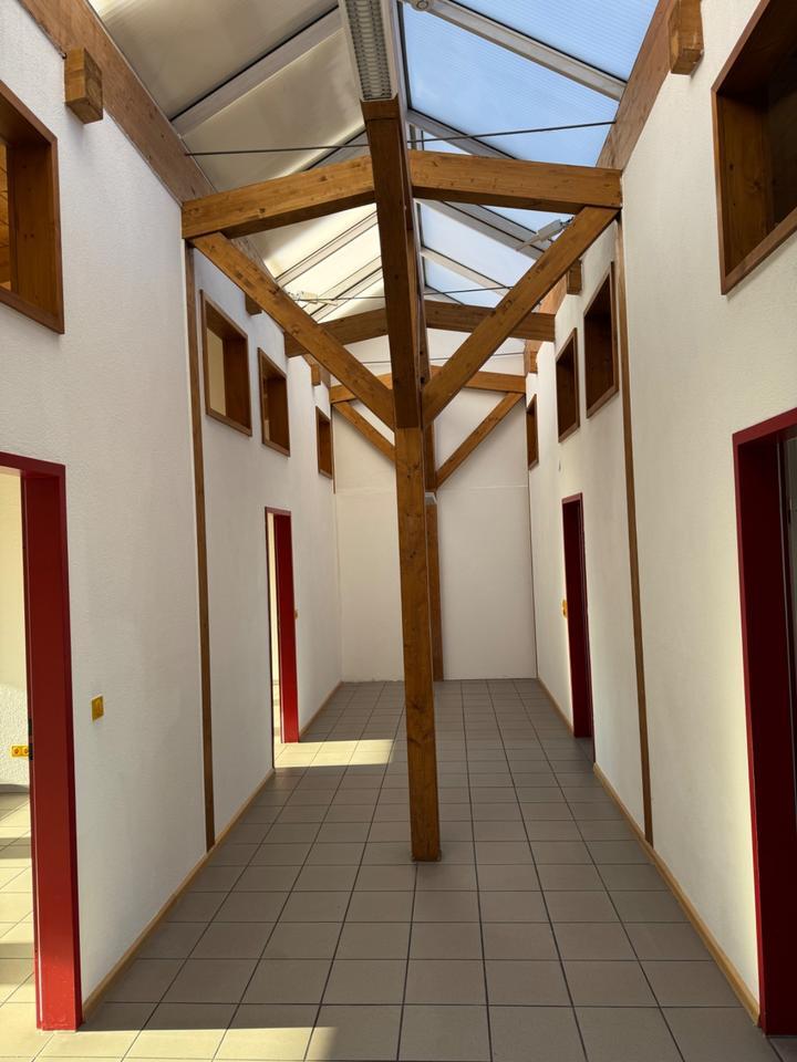 Büro- Praxis- Gewerberäumlichkeiten zu vermieten 1OG