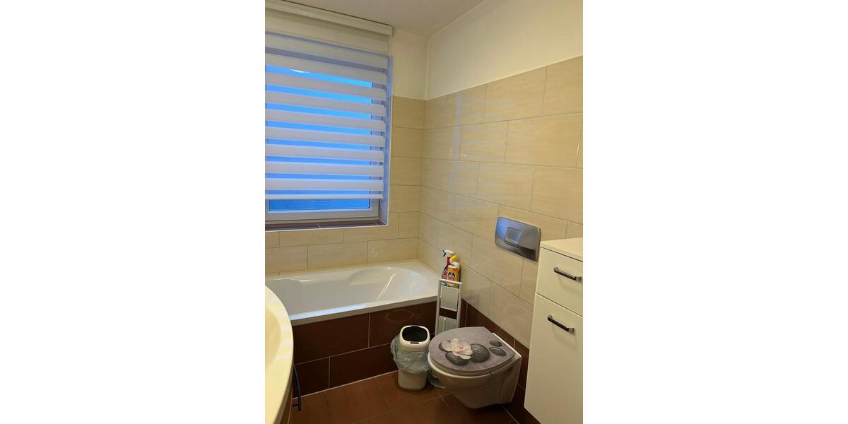 Etagenwohnung Bad Wildungen - 5 Zimmer, 125 m&sup2;, 1.200&euro; | Angebot:26135602