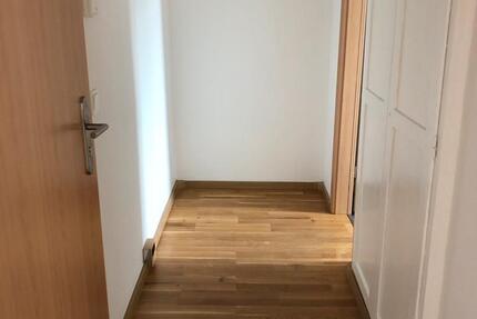 1 RaumWohnung in Zerbst mit Balkon und Parkett