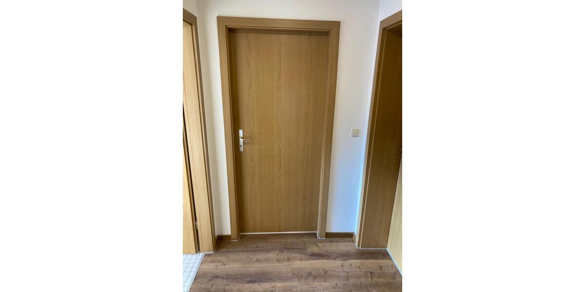 Erdgeschoßwohnung Wiesau Kornthan - 3 Zimmer, 73 m&sup2;, 495&euro; | Angebot:25960438