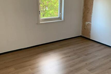 Haus Ronshausen - 5 Zimmer, 95 m&sup2;, 750&euro; | Angebot:25744556