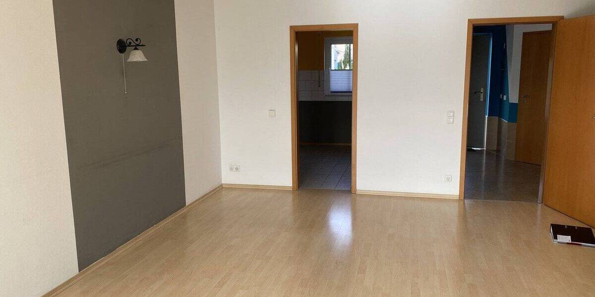 Reihenmittelhaus Schrobenhausen - 5 Zimmer, 140 m&sup2;, 1.450&euro; | Angebot:26819950