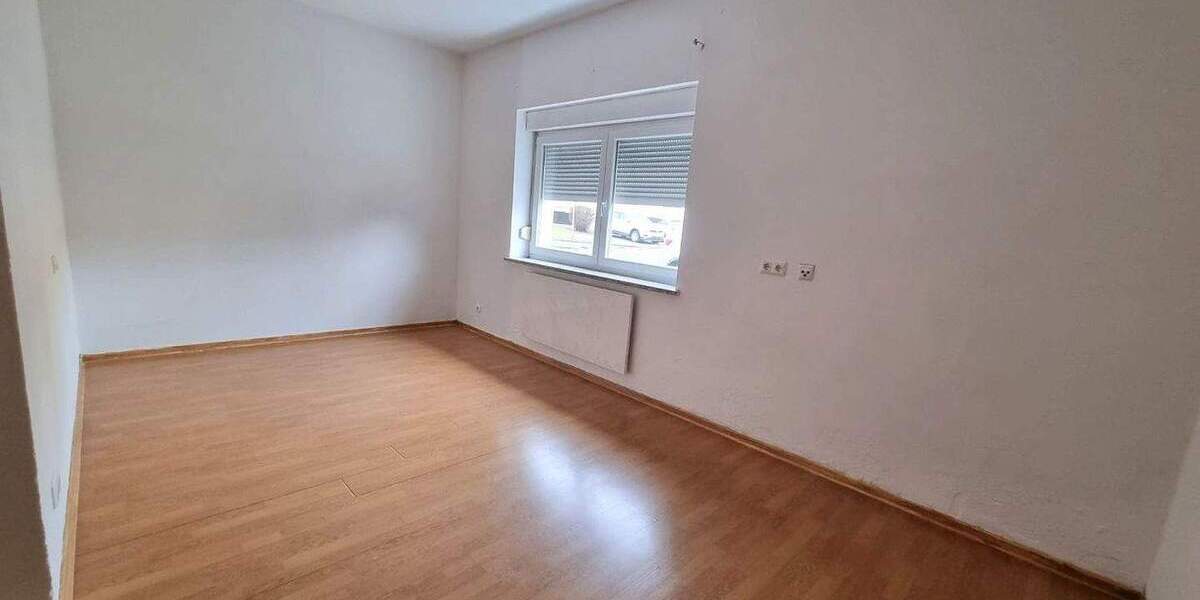 Etagenwohnung Amberg - 3 Zimmer, 82 m&sup2;, 656&euro; | Angebot:24969906