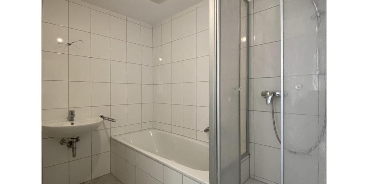 Etagenwohnung Neuwied - 3 Zimmer, 80 m&sup2;, 880&euro; | Angebot:24982999