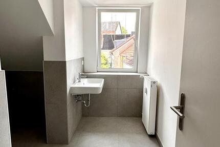 Wohnung Kiel Gaarden-Ost - 3 Zimmer, 85 m&sup2;, 900&euro; | Angebot:24757043