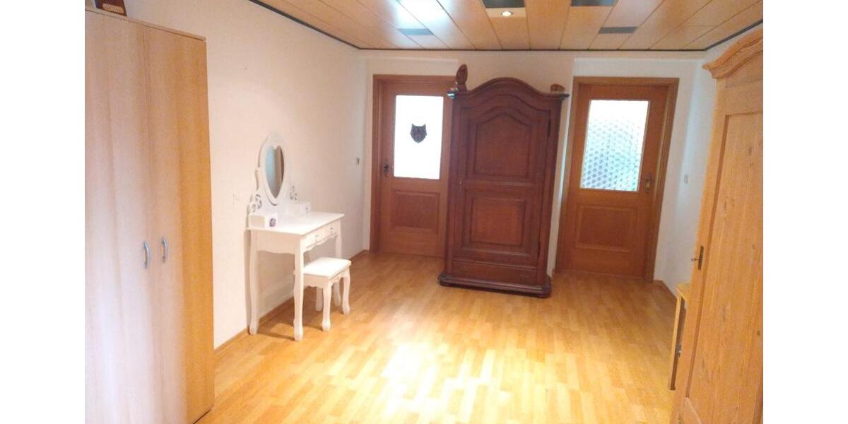 Erdgeschoßwohnung Hinterschmiding - 5 Zimmer, 120 m&sup2;, 700&euro; | Angebot:25992282