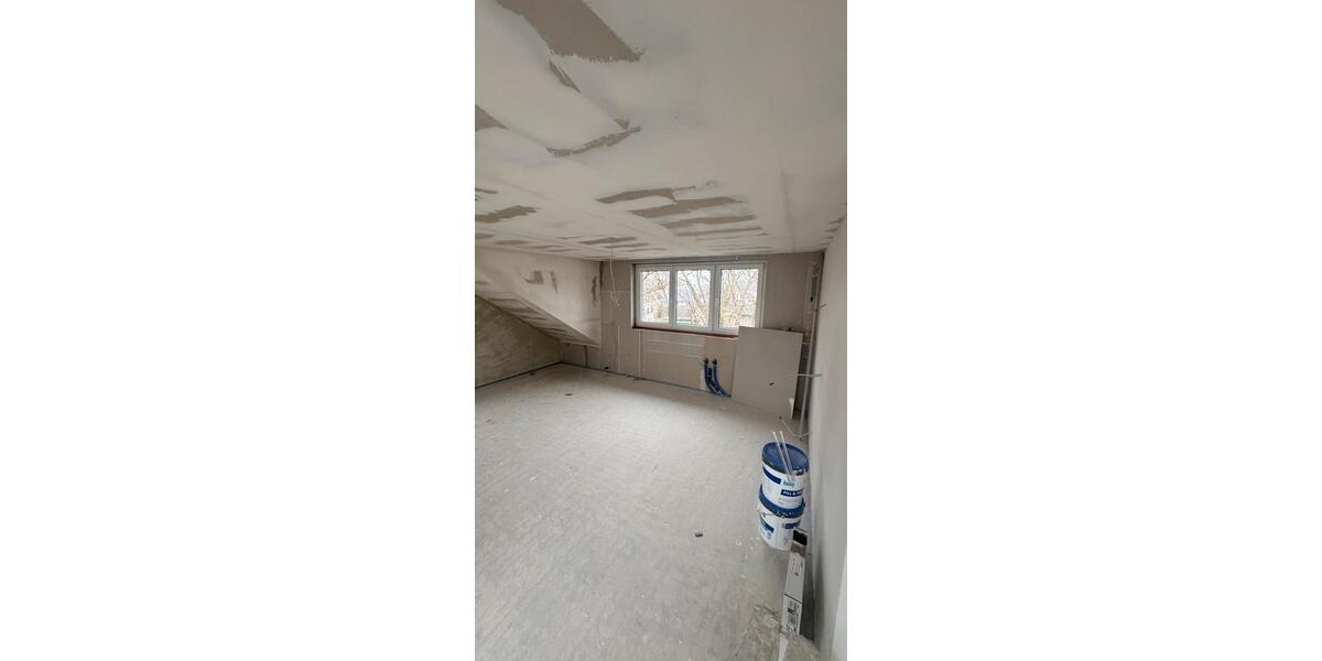 Dachgeschoßwohnung Pfullendorf - 3 Zimmer, 65 m&sup2;, 414&euro; | Angebot:26665998