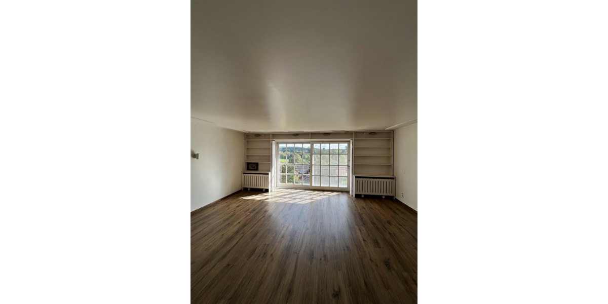 Erdgeschoßwohnung Burghaslach - 6 Zimmer, 220 m&sup2;, 1.250&euro; | Angebot:25379613