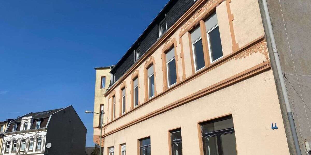 Etagenwohnung Duisburg Hochheide - 4.5 Zimmer, 145 m&sup2;, 1.085&euro; | Angebot:27278339