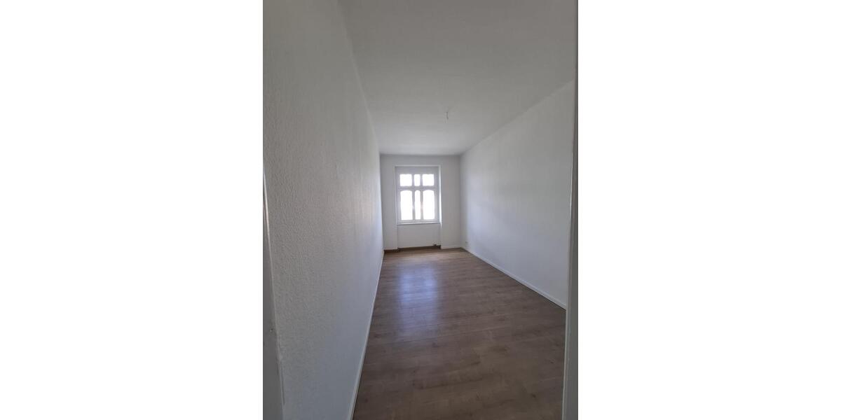 Etagenwohnung Großenhain - 4 Zimmer, 97 m&sup2;, 920&euro; | Angebot:26678298