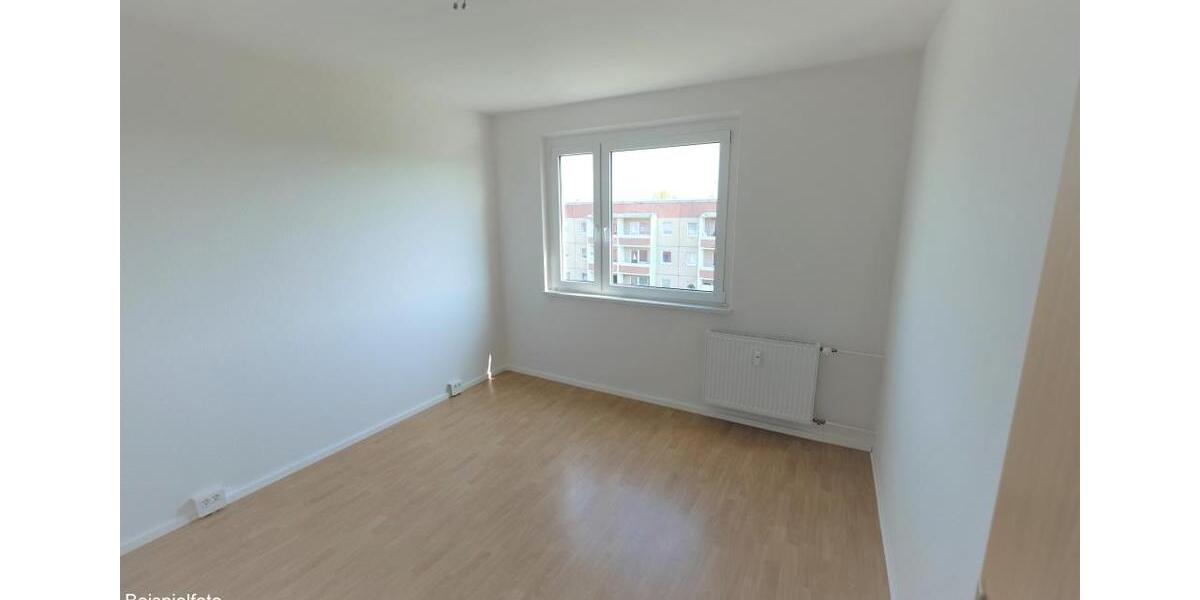 Etagenwohnung Saalfeld (Saale) - 4 Zimmer, 69 m&sup2;, 369&euro; | Angebot:26234097
