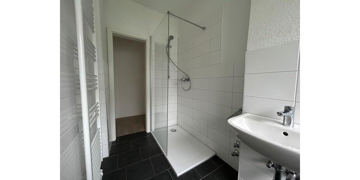 Erdgeschoßwohnung Essen Stadtbezirk VI - 3.5 Zimmer, 66 m&sup2;, 689&euro; | Angebot:26648411