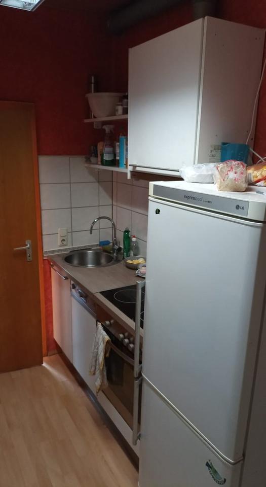 WG-Zimmer für WEIBLICHE Mieterinnen frei