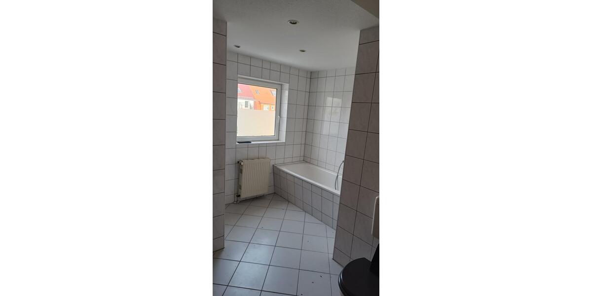 Dachgeschoßwohnung Erfurt Andreasvorstadt - 2 Zimmer, 53 m&sup2;, 470&euro; | Angebot:24802002
