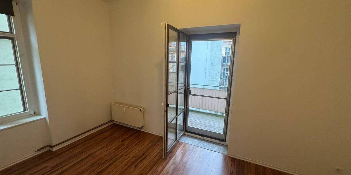 Etagenwohnung Görlitz Altstadt - 4 Zimmer, 83 m&sup2;, 600&euro; | Angebot:26080723