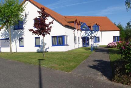 Gewerbeobjekt Schwerin Gartenstadt - 8&euro; | Angebot:24836452