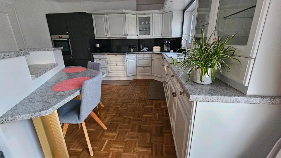 Helle 3 Zimmerwohnung mit Garten und Wintergarten | 144 m² 3 zimmer