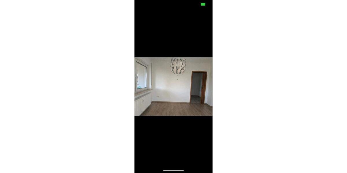 Erdgeschoßwohnung Neukirchen - 3 Zimmer, 109 m&sup2;, 1.150&euro; | Angebot:26574666