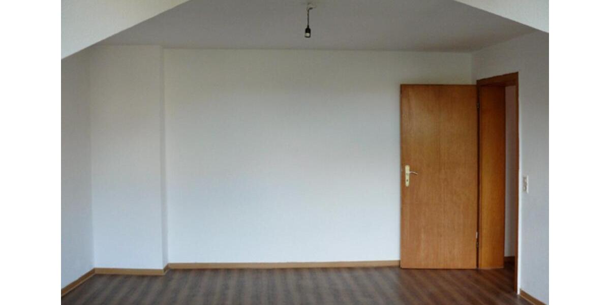 Dachgeschoßwohnung Herford - 2 Zimmer, 73 m&sup2;, 550&euro; | Angebot:25616647