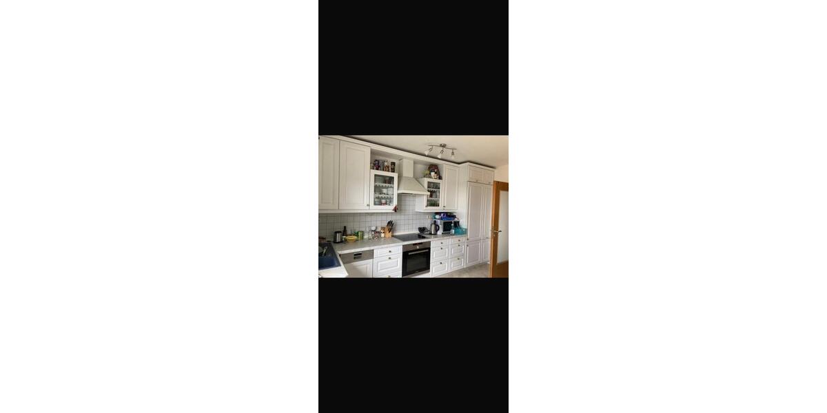 Etagenwohnung Tirschenreuth - 3 Zimmer, 90 m&sup2;, 900&euro; | Angebot:25725520