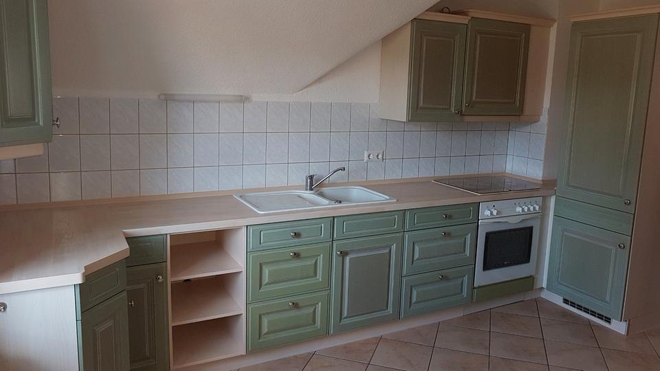 Dachgeschoßwohnung Bischofswerda - 2.5 Zimmer, 75 m&sup2;, 420&euro; | Angebot:26688574