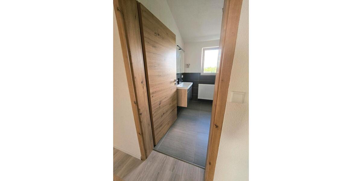 Dachgeschoßwohnung Fellheim - 3 Zimmer, 88 m&sup2;, 1.220&euro; | Angebot:26606074