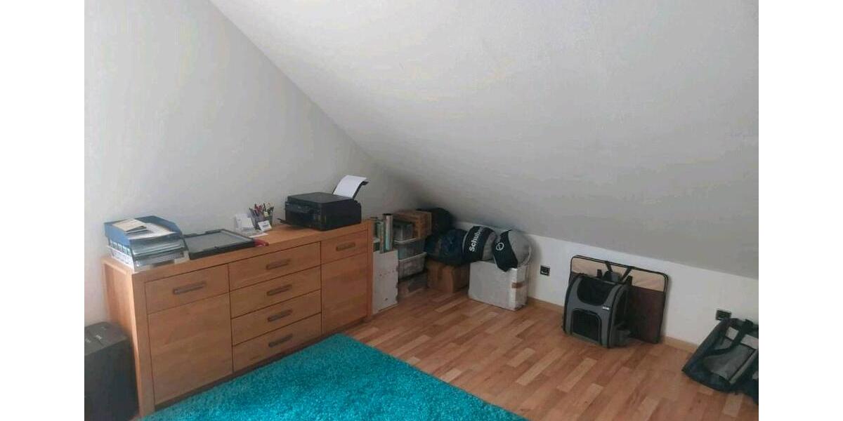 Etagenwohnung Netphen - 3 Zimmer, 110 m&sup2;, 895&euro; | Angebot:26126075