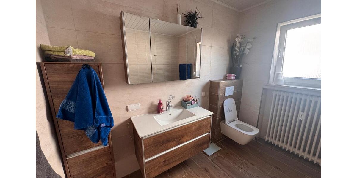 Etagenwohnung Walsdorf - 4 Zimmer, 120 m&sup2;, 1.000&euro; | Angebot:24598294