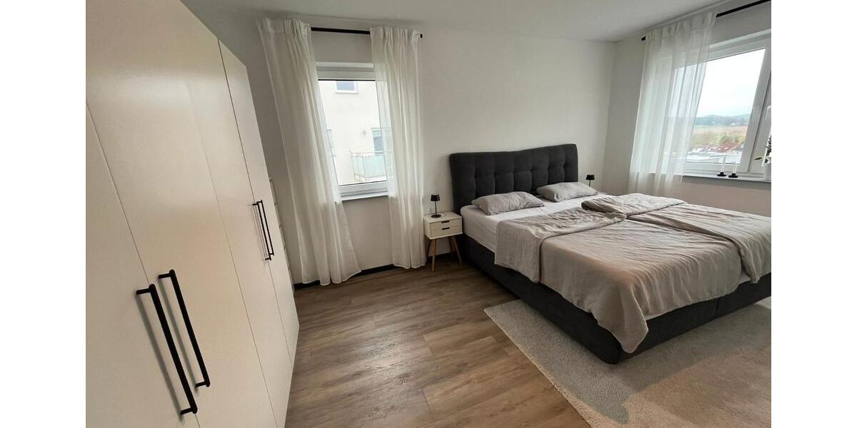 Etagenwohnung Wetter (Hessen) - 4 Zimmer, 115 m&sup2;, 1.300&euro; | Angebot:26210875