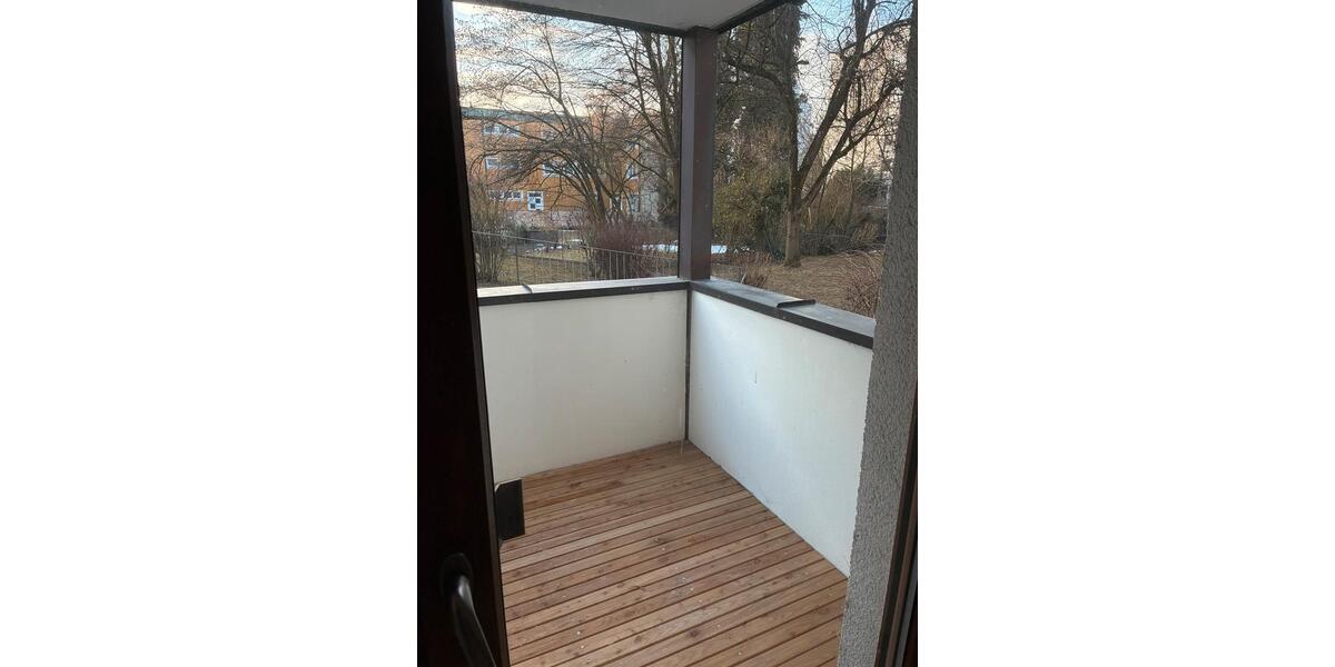 Erdgeschoßwohnung Landshut Landshut-West - 3 Zimmer, 93 m&sup2;, 1.255&euro; | Angebot:25051977