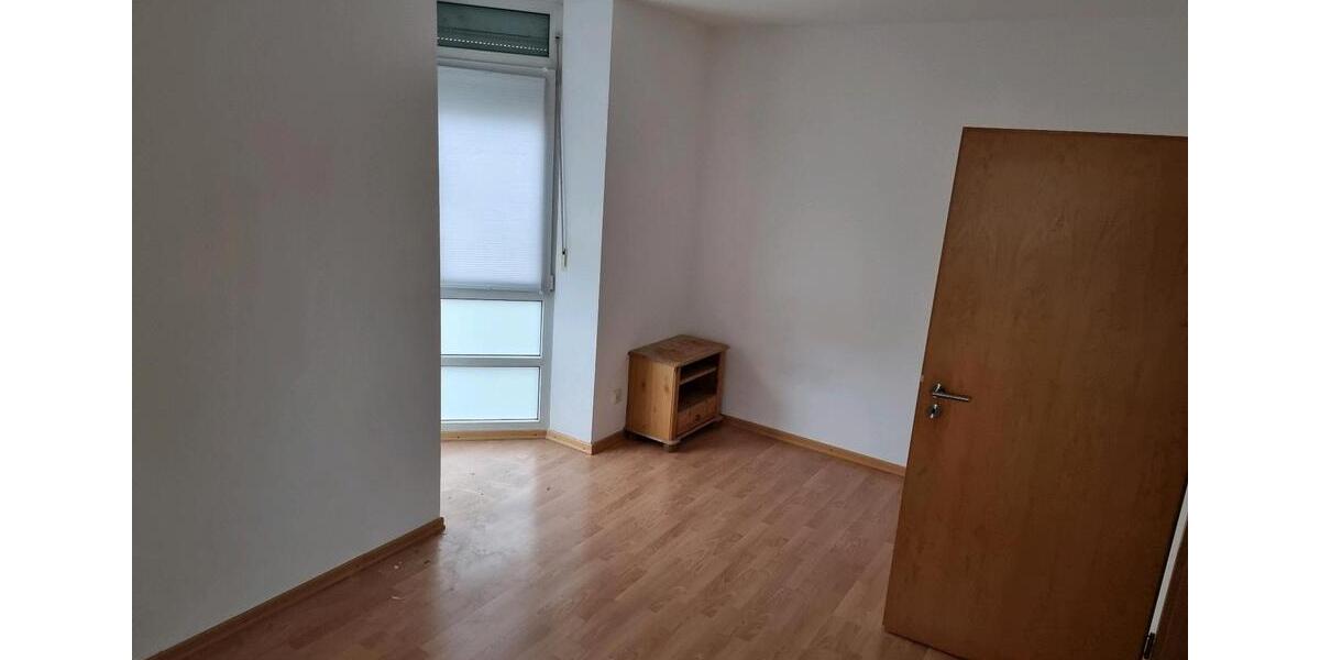 Doppelhaushälfte Straubing - 5 Zimmer, 128 m&sup2;, 1.190&euro; | Angebot:26237543