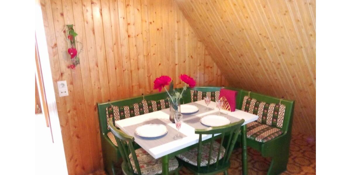 Dachgeschoßwohnung Kappelrodeck - 3 Zimmer, 30 m&sup2;, 450&euro; | Angebot:25025837