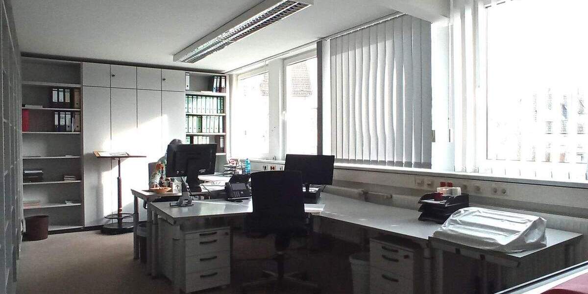 Attraktive Lagerhalle mit Büroanbau in Vellmar zimmer